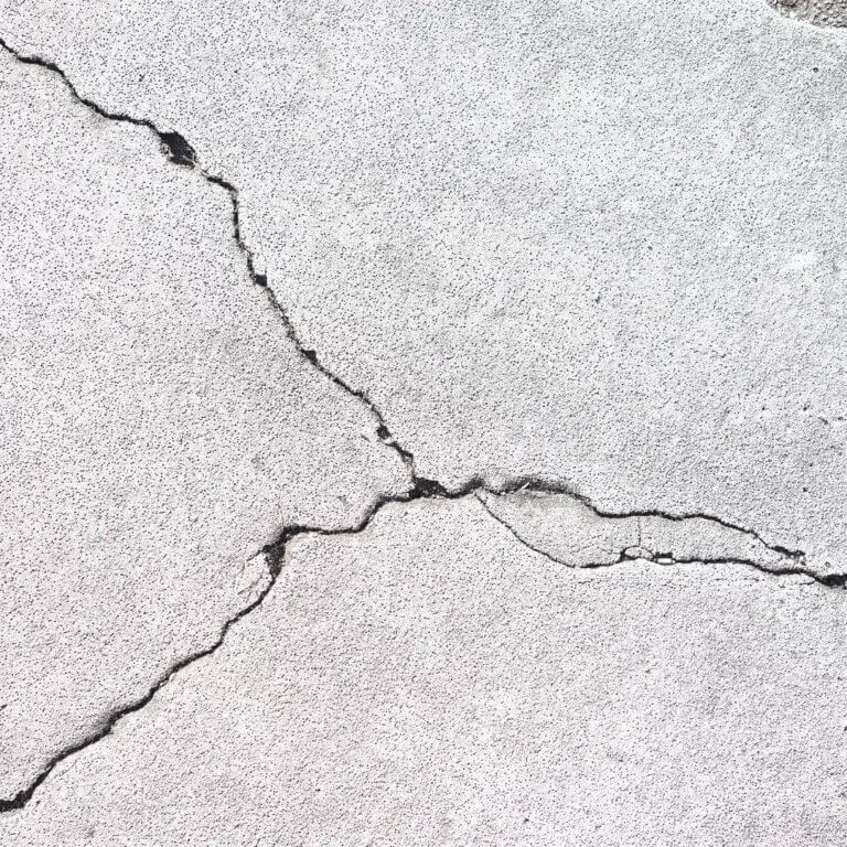 Horizontal Foundation Cracks 101 Causes And Solutions 3781