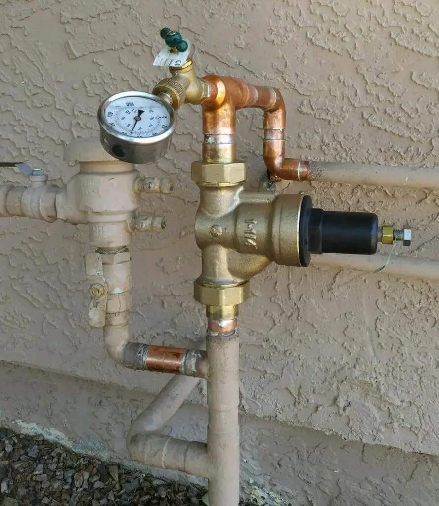 home_water_pressure_regulator.jpeg
